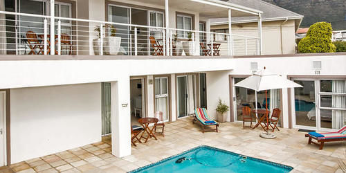 61 On Camps Bay Bed & Breakfast Кейптаун Екстериор снимка